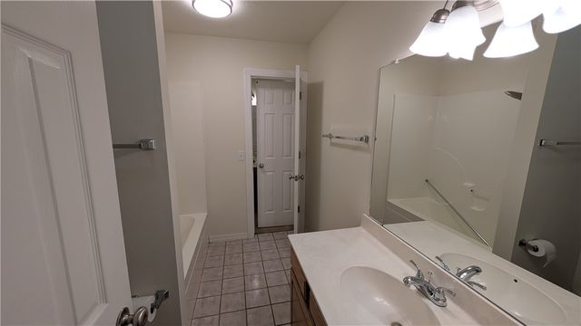 2783 N Boxwood Drive, Fayetteville, AR 72703