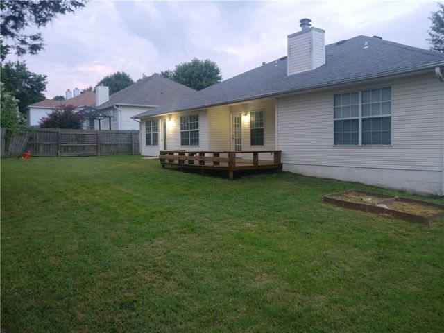 2783 N Boxwood Drive, Fayetteville, AR 72703