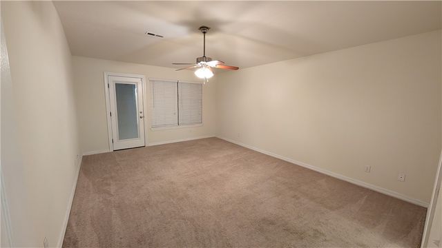 2783 N Boxwood Drive, Fayetteville, AR 72703