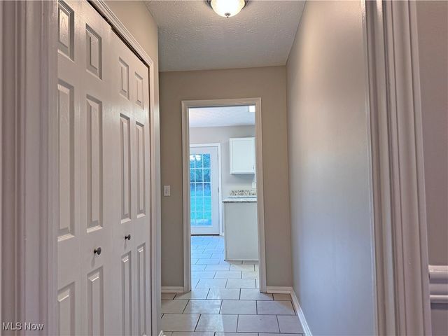 1050 Oak Street, Medina, OH 44256