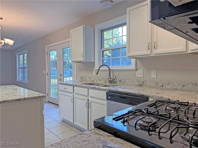 1050 Oak Street, Medina, OH 44256