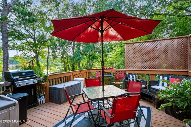 1112 Lighthouse Lane, Toms River, NJ 08753