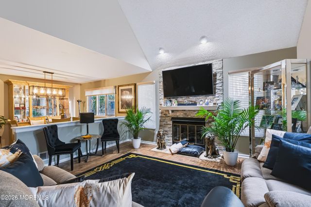 1112 Lighthouse Lane, Toms River, NJ 08753