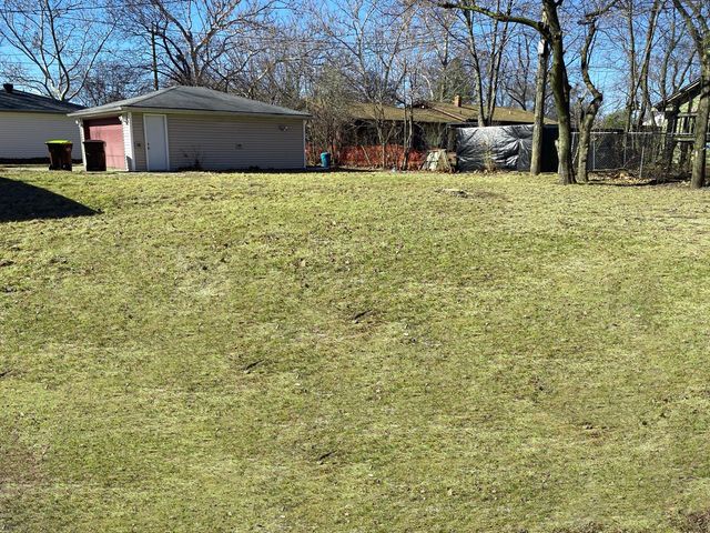 2219 Barton Boulevard, Rockford, IL 61103
