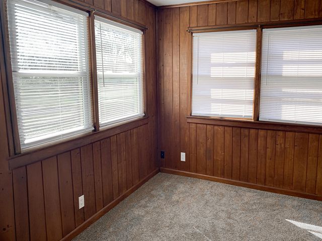 2219 Barton Boulevard, Rockford, IL 61103