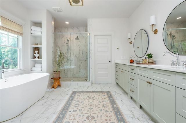 1264 Hayes Drive SE, Smyrna, GA 30080