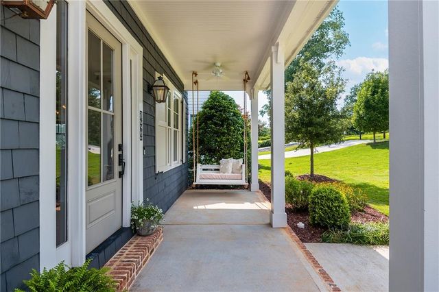 1264 Hayes Drive SE, Smyrna, GA 30080