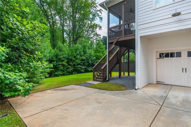 1264 Hayes Drive SE, Smyrna, GA 30080