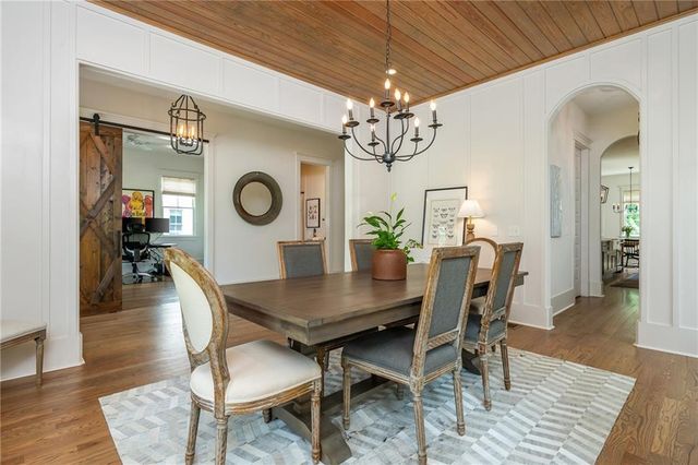 1264 Hayes Drive SE, Smyrna, GA 30080