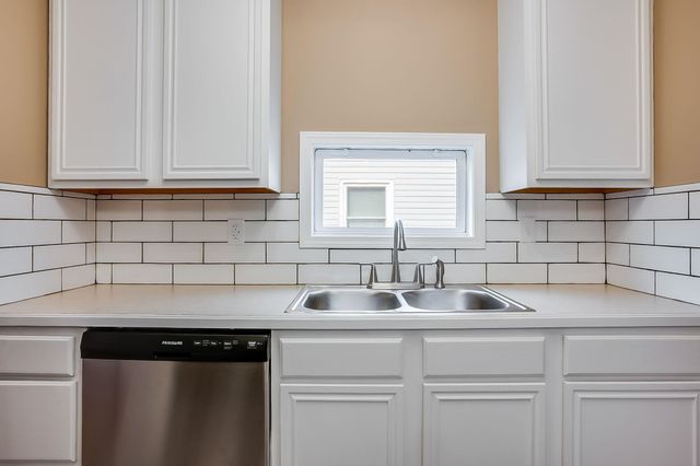 1315 N PENNSYLVANIA, Wichita, KS 67214