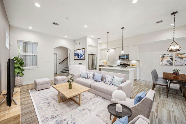 414 N Live Oak Street A, Houston, TX 77003