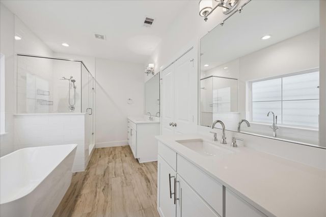 414 N Live Oak Street A, Houston, TX 77003