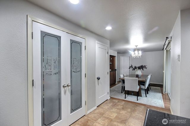 14512 2nd Avenue E, Tacoma, WA 98445