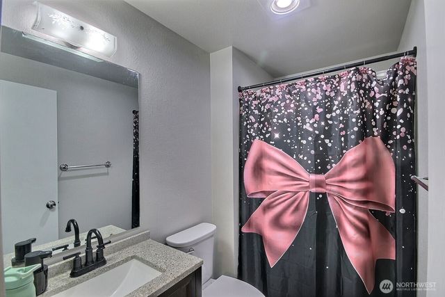 14512 2nd Avenue E, Tacoma, WA 98445