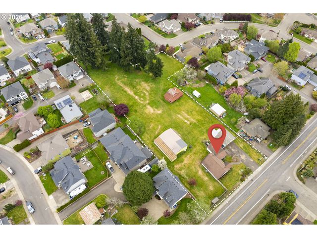 11885 Se SUMMERS Ln, Clackamas, OR 97015