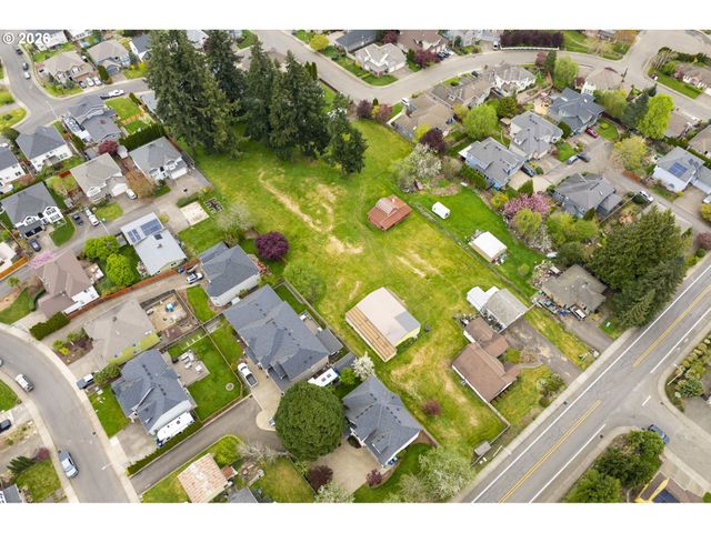 11885 Se SUMMERS Ln, Clackamas, OR 97015