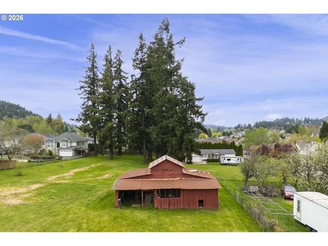 11885 Se SUMMERS Ln, Clackamas, OR 97015