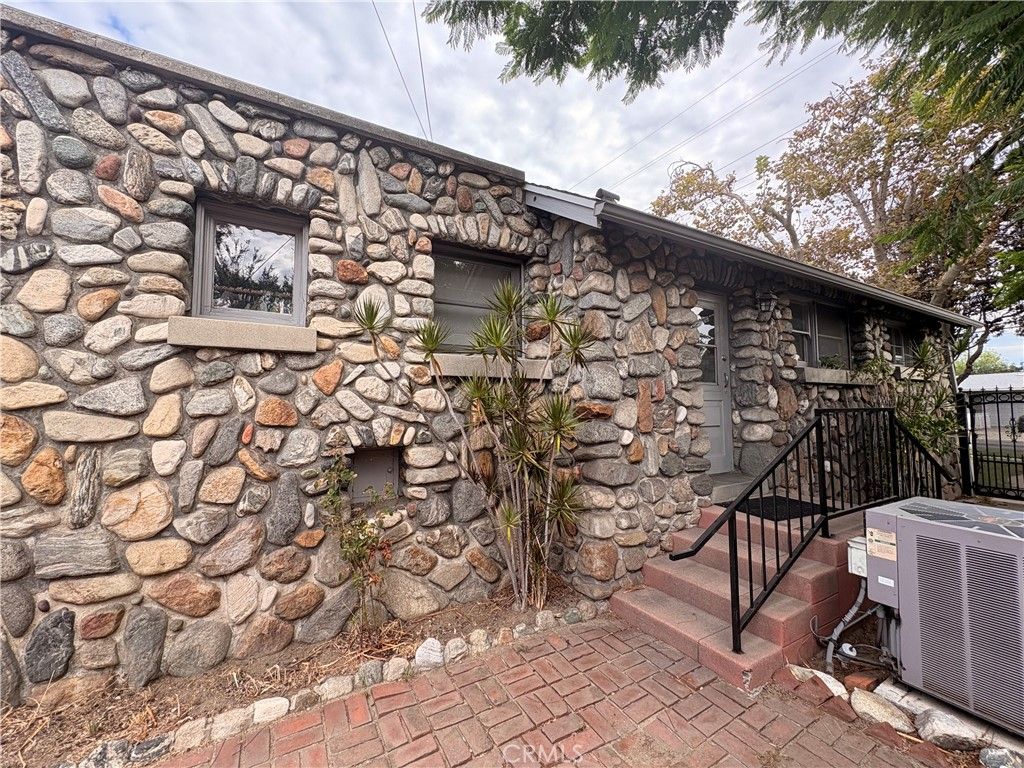 1155 N Campus Avenue, Ontario, CA 91764 — photo 4