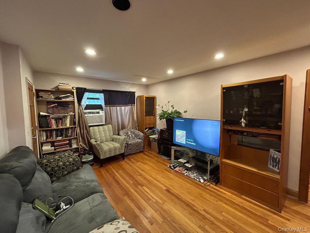 17-06 201st Street 2-103, Bayside, NY 11360 — photo 4