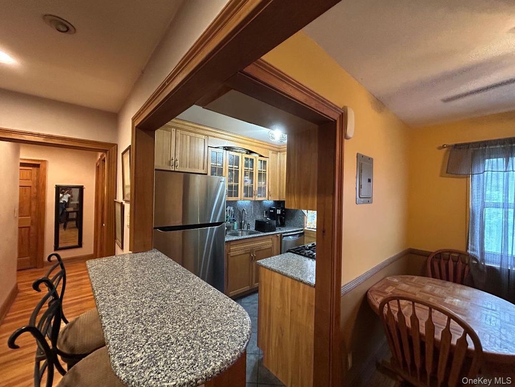 17-06 201st Street 2-103, Bayside, NY 11360 — photo 5