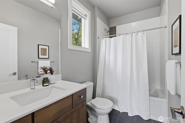 24309 NE 24th Street, Sammamish, WA 98074
