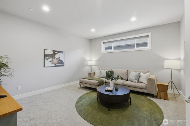 24309 NE 24th Street, Sammamish, WA 98074