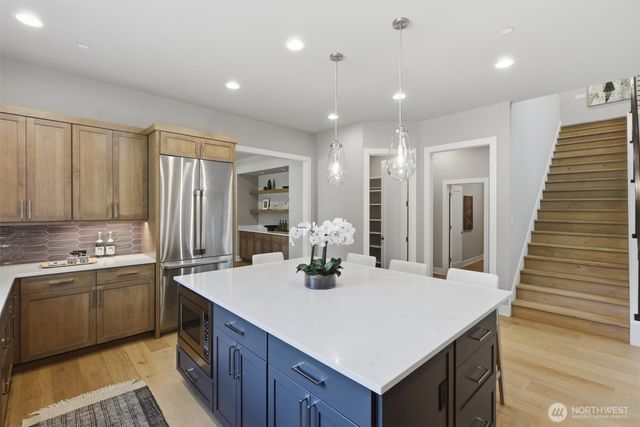 24309 NE 24th Street, Sammamish, WA 98074