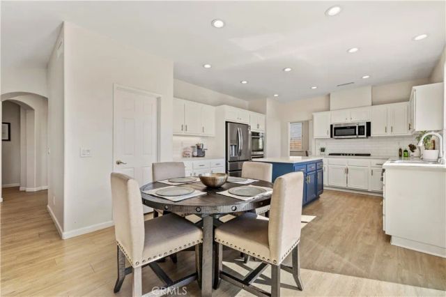 26451 Puffin Place, Canyon Country, CA 91387