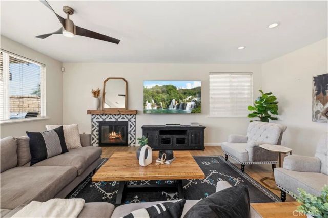 26451 Puffin Place, Canyon Country, CA 91387