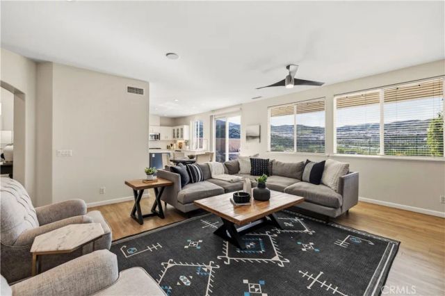 26451 Puffin Place, Canyon Country, CA 91387