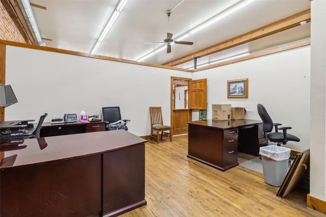 22 N Main ST, Elgin, TX 78621