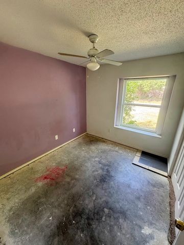 7204 Ridge Road, Fort Worth, TX 76133