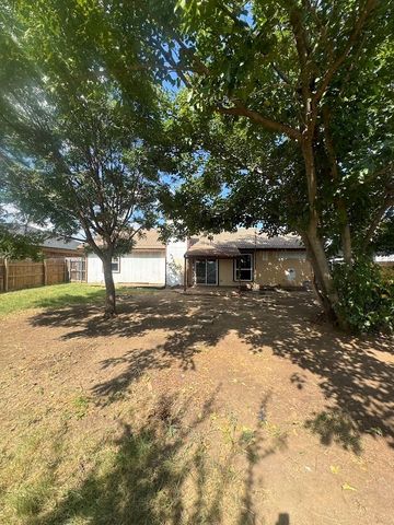 7204 Ridge Road, Fort Worth, TX 76133