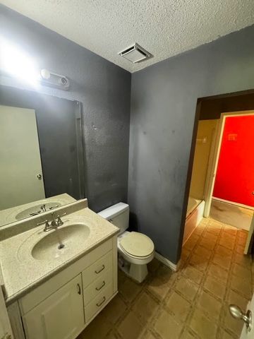 7204 Ridge Road, Fort Worth, TX 76133