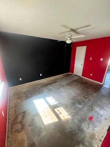 7204 Ridge Road, Fort Worth, TX 76133