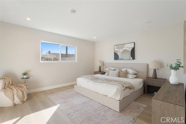 534 E Hoover, Orange, CA 92867