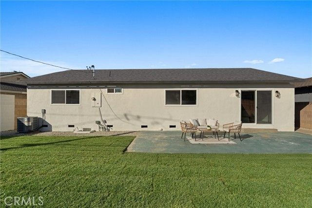 534 E Hoover, Orange, CA 92867