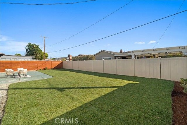 534 E Hoover, Orange, CA 92867