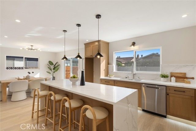 534 E Hoover, Orange, CA 92867