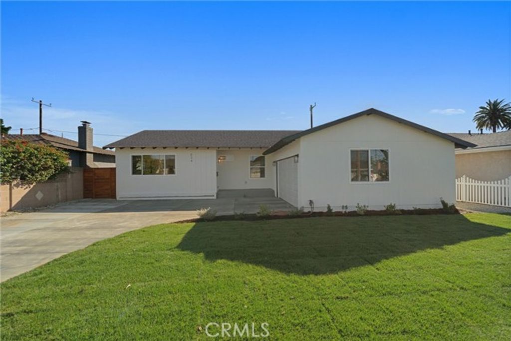534 E Hoover, Orange, CA 92867