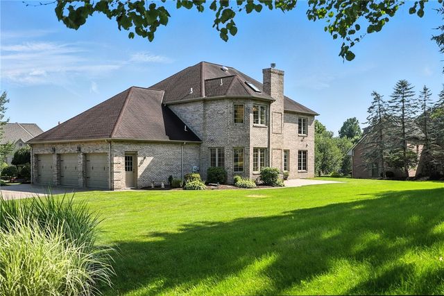 4020 Muirfield Drive, Collier Twp, PA 15142