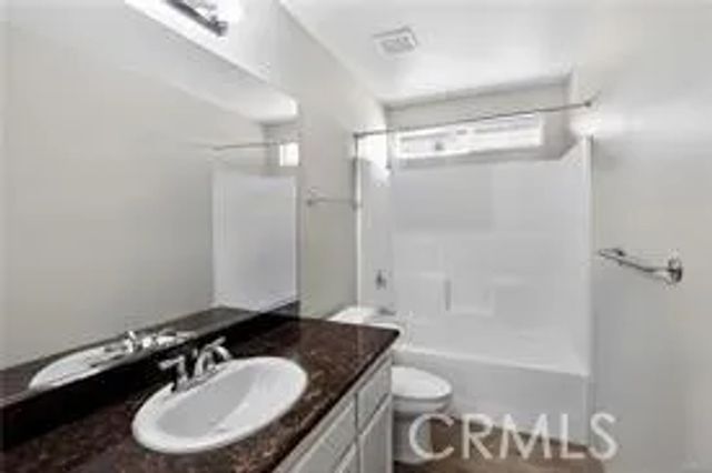 20726 Nisqually, Apple Valley, CA 92308