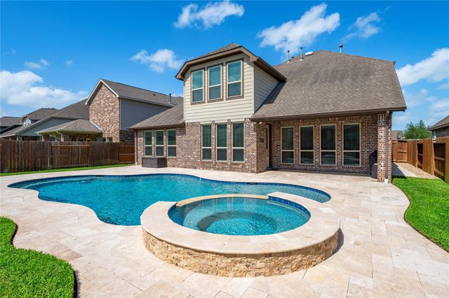 2328 Majestic Fairway Lane, League City, TX 77573