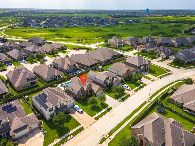 2328 Majestic Fairway Lane, League City, TX 77573