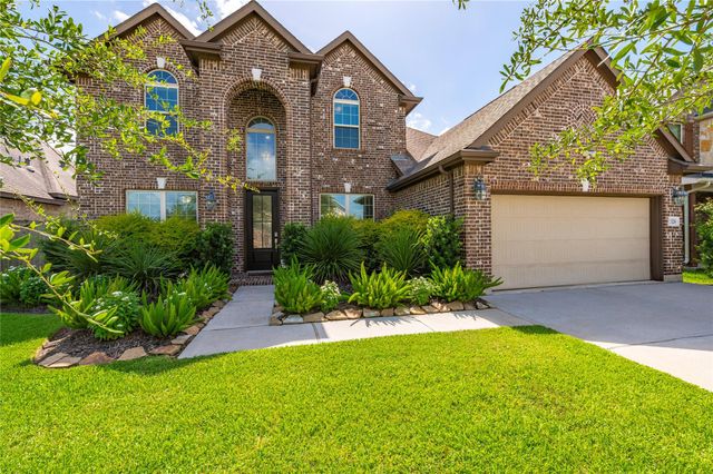 2328 Majestic Fairway Lane, League City, TX 77573