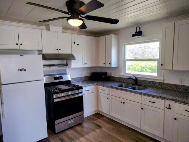 24001 Avenue 324 324, Woodlake, CA 93286