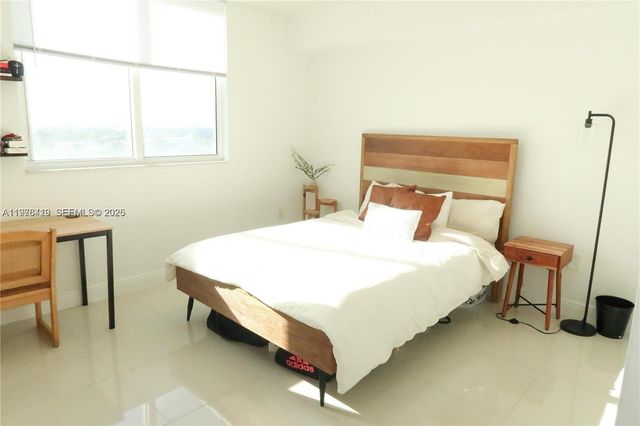 1861 NW S River Dr 1501, Miami, FL 33125