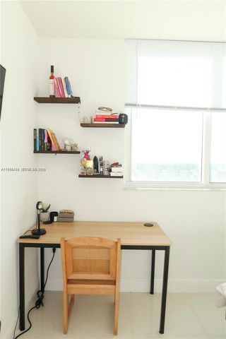 1861 NW S River Dr 1501, Miami, FL 33125