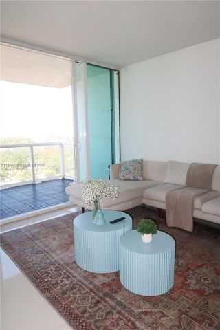 1861 NW S River Dr 1501, Miami, FL 33125