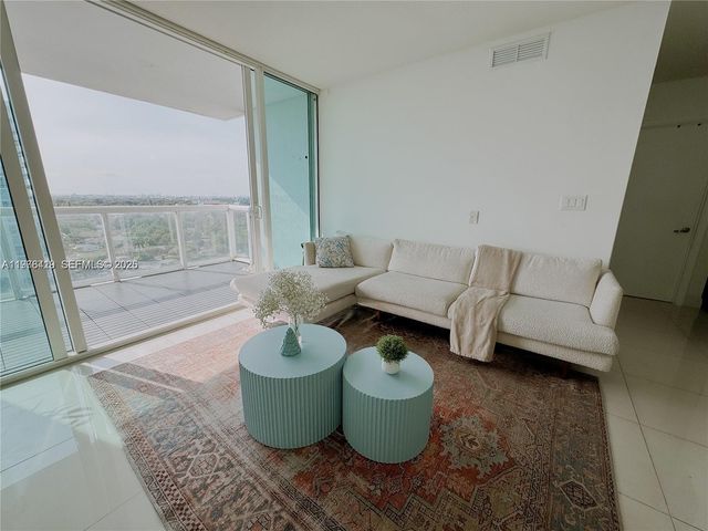 1861 NW S River Dr 1501, Miami, FL 33125